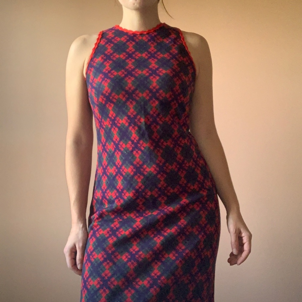 Vintage Plaid Sleeveless Holiday Dress - Picture 6 of 8